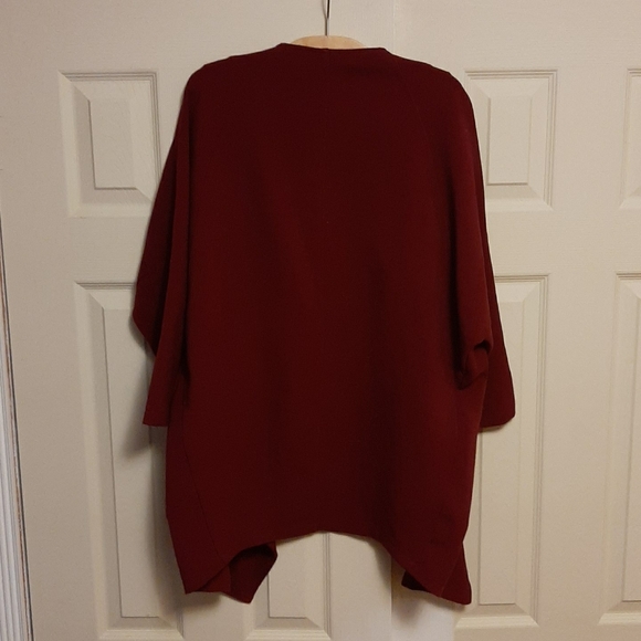 Burgundy turtleback cardigan - Picture 3 of 3